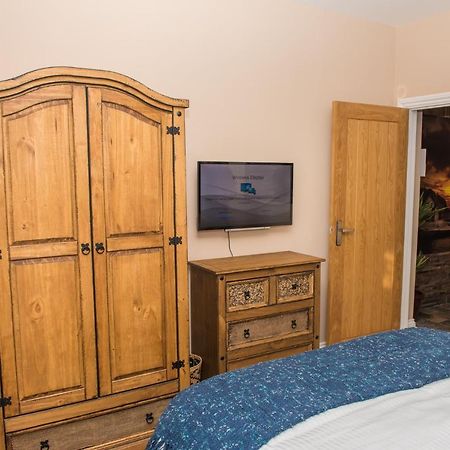 סנט אוסטל Deluxe Rustic Charlestown Themed Apartment מראה חיצוני תמונה